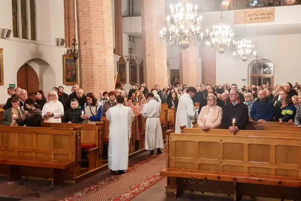 2025.04.19 – Liturgia Wigilii Paschalnej