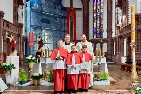 2024.04.21 – Przyjęcie nowych ministrantów – zdjęcie 22