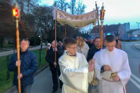 2024.03.31 – Procesja rezurekcyjna i Msza Święta – zdjęcie 4