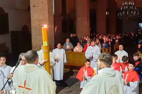 2024.03.30 – Liturgia Wigilii Paschalnej  – zdjęcie 12