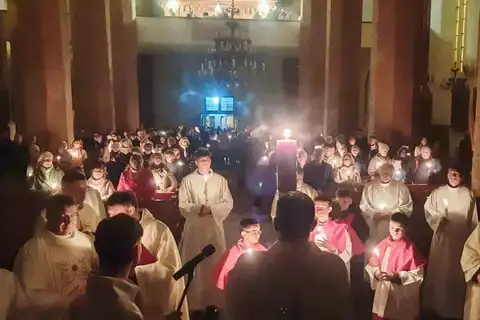 2024.03.30 – Liturgia Wigilii Paschalnej  – zdjęcie 11