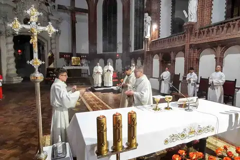 2024.03.30 – Liturgia Wigilii Paschalnej  – zdjęcie 50