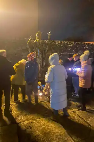 2024.03.24 – Parafialna Droga Krzyżowa ulicami Żar – zdjęcie 69