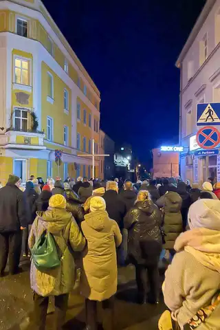 2024.03.24 – Parafialna Droga Krzyżowa ulicami Żar – zdjęcie 34