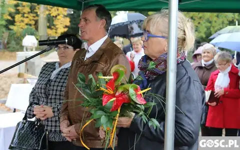 2019.10.17 – Poświęcenie kamienia węgielnego kościoła w Grabiku – zdjęcie 21