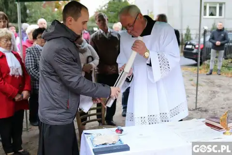2019.10.17 – Poświęcenie kamienia węgielnego kościoła w Grabiku – zdjęcie 18