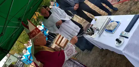 2019.10.17 – Poświęcenie kamienia węgielnego kościoła w Grabiku – zdjęcie 61
