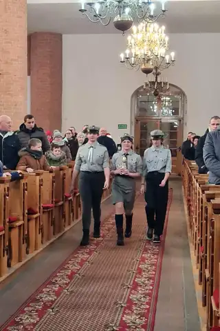2022.12.21 – Przekazania Betlejemskiego Światełka Pokoju – zdjęcie 2