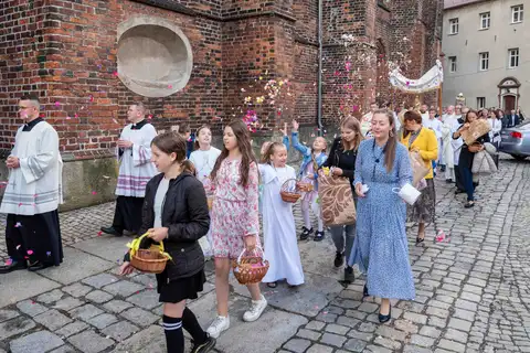 2023.06.16 – Odpust parafialny ku czci Najświętszego Serca Pana Jezusa – zdjęcie 136