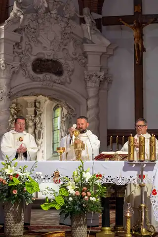 2023.06.16 – Odpust parafialny ku czci Najświętszego Serca Pana Jezusa – zdjęcie 95