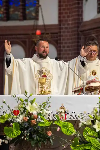 2023.06.16 – Odpust parafialny ku czci Najświętszego Serca Pana Jezusa – zdjęcie 72