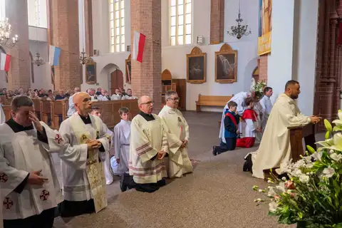 2023.06.16 – Odpust parafialny ku czci Najświętszego Serca Pana Jezusa – zdjęcie 105