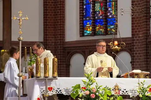 2023.06.04 – Jubileusz 30-lecia święceń prezbiteratu ks. Proboszcza – zdjęcie 45