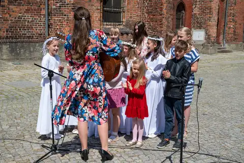 2023.06.04 – Jubileusz 30-lecia święceń prezbiteratu ks. Proboszcza – zdjęcie 101
