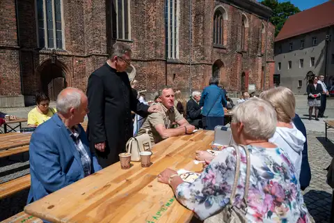 2023.06.04 – Jubileusz 30-lecia święceń prezbiteratu ks. Proboszcza – zdjęcie 125