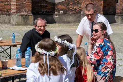 2023.06.04 – Jubileusz 30-lecia święceń prezbiteratu ks. Proboszcza – zdjęcie 144