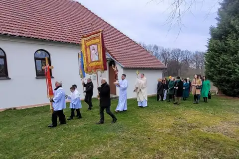 2023.04.09 – Niedziela Zmartwychwstania Pańskiego w Olszyńcu – zdjęcie 5