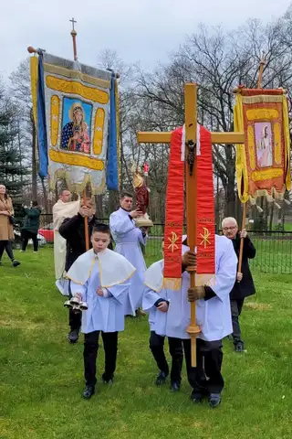 2023.04.09 – Niedziela Zmartwychwstania Pańskiego w Olszyńcu – zdjęcie 3