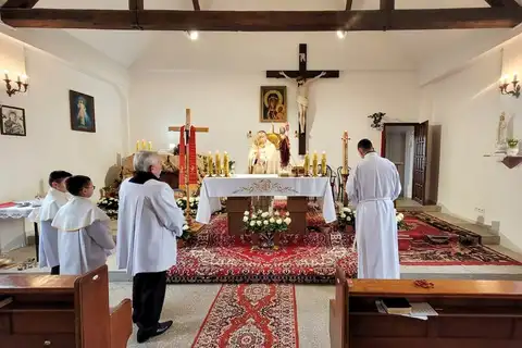 2023.04.09 – Niedziela Zmartwychwstania Pańskiego w Olszyńcu – zdjęcie 1