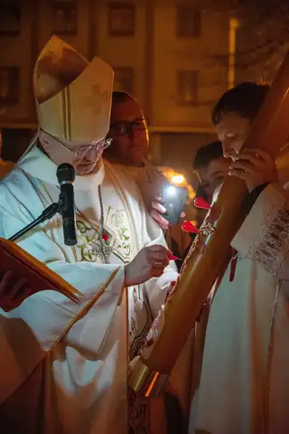 2023.04.08 – Liturgia Wigilii Paschalnej – zdjęcie 25