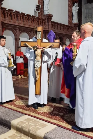2023.04.07 – Liturgia Wielkiego Piątku – zdjęcie 13
