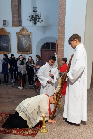 2023.04.07 – Liturgia Wielkiego Piątku – zdjęcie 14