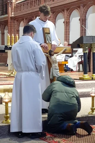 2023.04.07 – Liturgia Wielkiego Piątku – zdjęcie 20