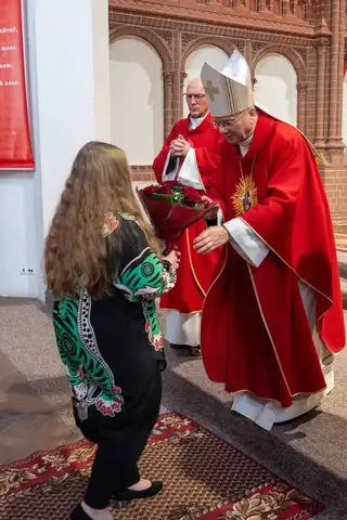 2024.05.24 – Bierzmowanie młodzieży z Dekanatu Żary – zdjęcie 202