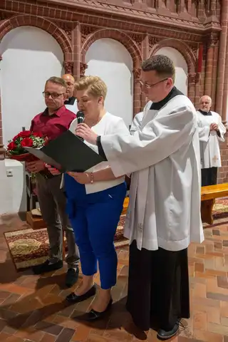 2024.05.24 – Bierzmowanie młodzieży z Dekanatu Żary – zdjęcie 9