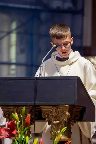 2024.05.24 – Bierzmowanie młodzieży z Dekanatu Żary – zdjęcie 26