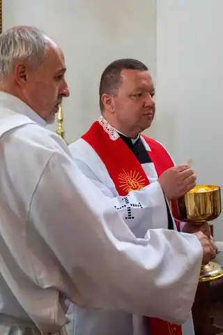 2024.05.24 – Bierzmowanie młodzieży z Dekanatu Żary – zdjęcie 245