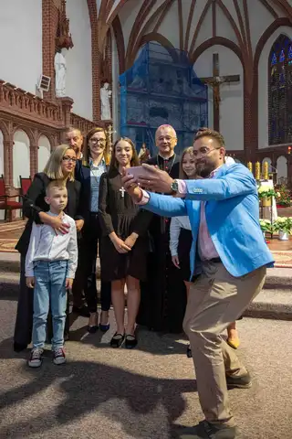2024.05.24 – Bierzmowanie młodzieży z Dekanatu Żary – zdjęcie 275