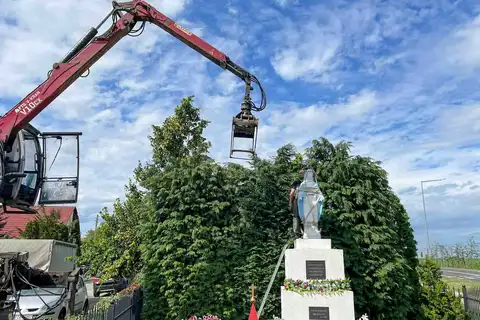 2024.07.05 – Demontaż Figury NMP z ul. Zielonogórskiej – zdjęcie 14