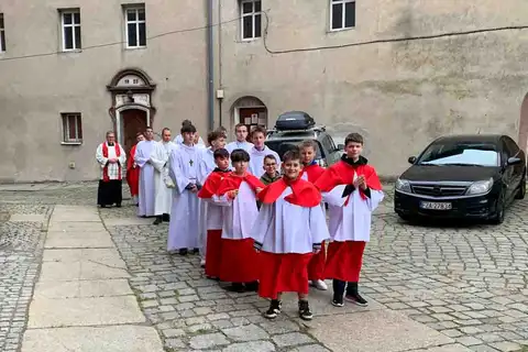 2025.04.18 – Liturgia Wielkiego Piątku – zdjęcie 1