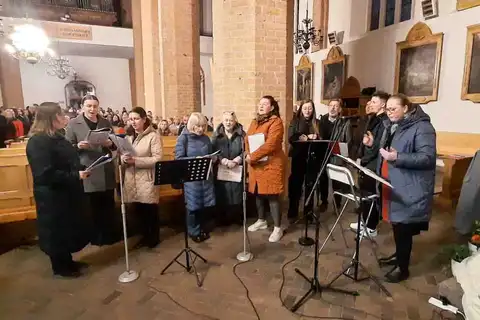 2025.04.18 – Liturgia Wielkiego Piątku – zdjęcie 17