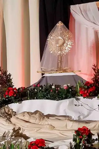 2025.04.18 – Liturgia Wielkiego Piątku – zdjęcie 29
