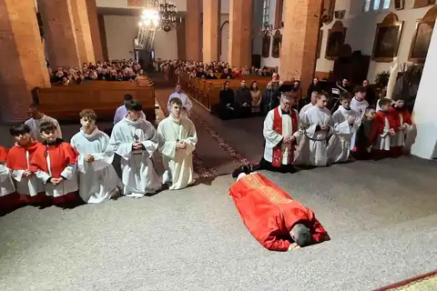 2025.04.18 – Liturgia Wielkiego Piątku – zdjęcie 4