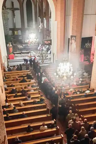 2025.04.18 – Liturgia Wielkiego Piątku – zdjęcie 16