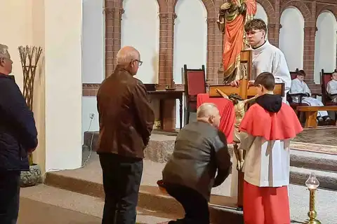 2025.04.18 – Liturgia Wielkiego Piątku – zdjęcie 19