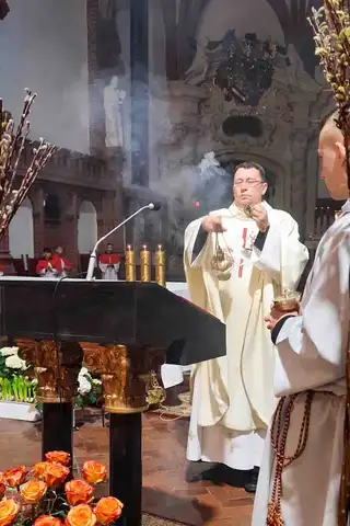 2025.04.19 – Liturgia Wigilii Paschalnej – zdjęcie 18