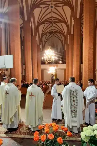 2025.04.19 – Liturgia Wigilii Paschalnej – zdjęcie 31