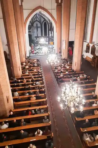 2025.04.19 – Liturgia Wigilii Paschalnej – zdjęcie 45