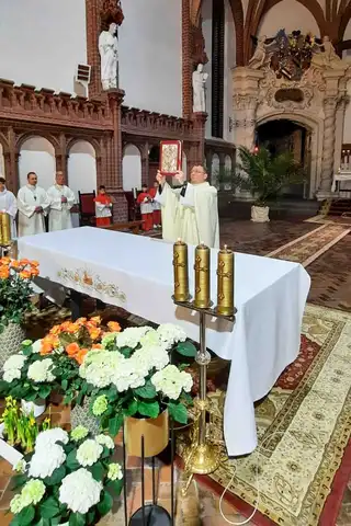 2025.04.19 – Liturgia Wigilii Paschalnej – zdjęcie 17
