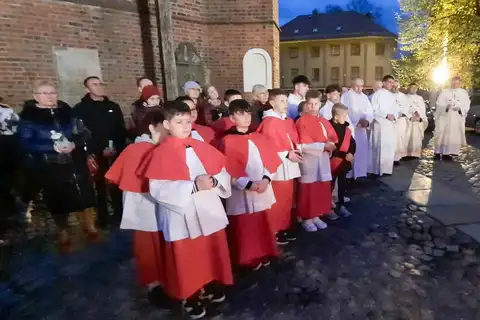 2025.04.19 – Liturgia Wigilii Paschalnej – zdjęcie 2
