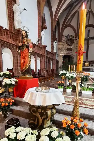 2025.04.19 – Liturgia Wigilii Paschalnej – zdjęcie 51