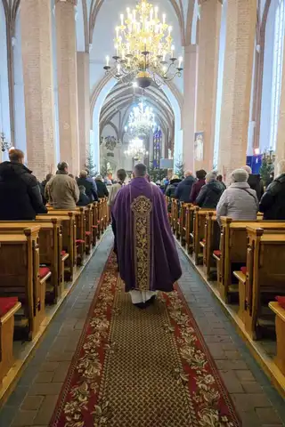 2024.12.22 – Przekazanie Betlejemskiego Światła Pokoju – zdjęcie 3