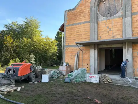 2026.10.01 – Budowa kościoła w Grabiku – wylewanie posadzki – zdjęcie 65