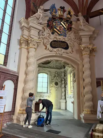 2026.09.21 – Prace konserwatorskie przy portalu kaplicy Promnitzów – etap III – zdjęcie 2
