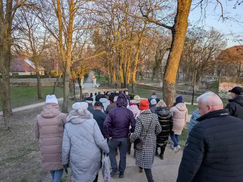 2026.03.27 – Droga krzyżowa ulicami Żar – zdjęcie 29