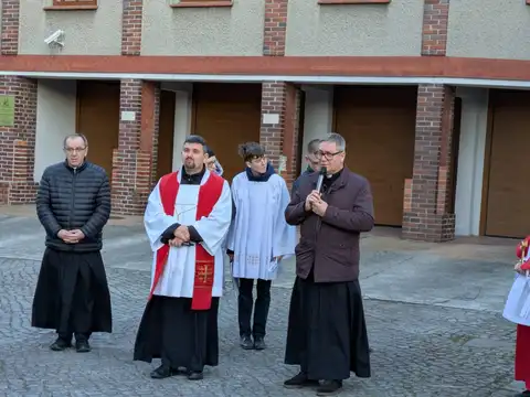 2026.03.27 – Droga krzyżowa ulicami Żar – zdjęcie 42